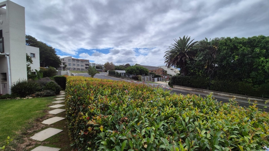 To Let 2 Bedroom Property for Rent in Signal Hill Western Cape